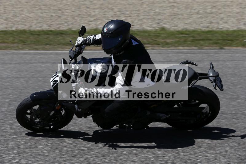 /15 22.05.2026  Plüss Moto Sport  Discover the Bike ADR /Gruppe gruen - Bike 1/74